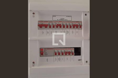 Apartamento à venda com 30m², 1 quarto e sem vaga Apartamento à venda com 30m², 1 quarto e sem vagaQuadro de Luz