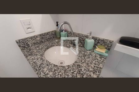 Apartamento à venda com 30m², 1 quarto e sem vaga Apartamento à venda com 30m², 1 quarto e sem vagaBanheiro