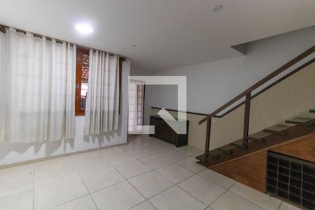 Sala de apartamento para alugar com 4 quartos, 140m² em Itaipu, Niterói