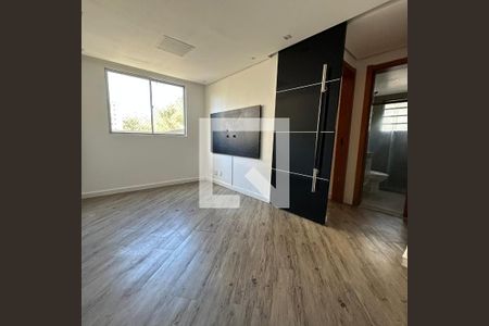 Sala de apartamento para alugar com 2 quartos, 45m² em Parque Sao Vicente, Santo André