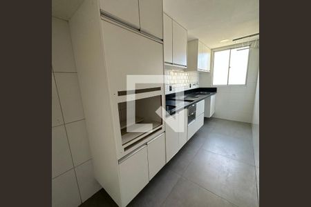 Cozinha de apartamento para alugar com 2 quartos, 45m² em Parque Sao Vicente, Santo André