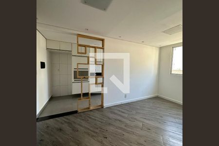 Sala de apartamento para alugar com 2 quartos, 45m² em Parque Sao Vicente, Santo André