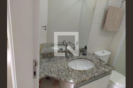 Banheiro de apartamento à venda com 3 quartos, 70m² em Vila Valparaíso, Santo André