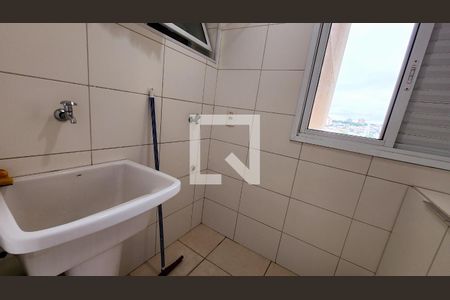 Cozinha e Área de Serviço de apartamento para alugar com 3 quartos, 77m² em Jardim Messina, Jundiaí