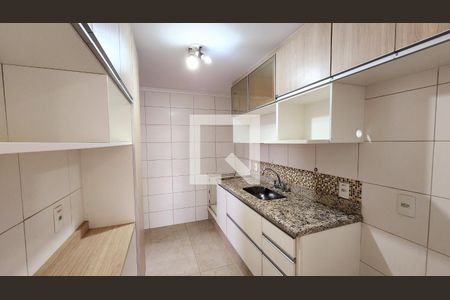 Cozinha e Área de Serviço de apartamento para alugar com 3 quartos, 77m² em Jardim Messina, Jundiaí