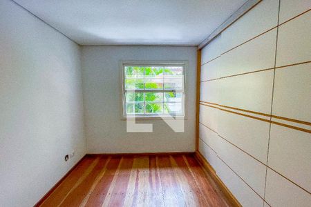 Suíte de casa para alugar com 2 quartos, 130m² em Pinheiros, São Paulo