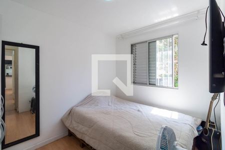 Quarto 2 de apartamento para alugar com 2 quartos, 52m² em Parque Munhoz, São Paulo