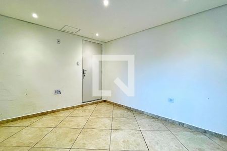 Quarto 1 de casa para alugar com 2 quartos, 250m² em Jardim Cumbica, Guarulhos