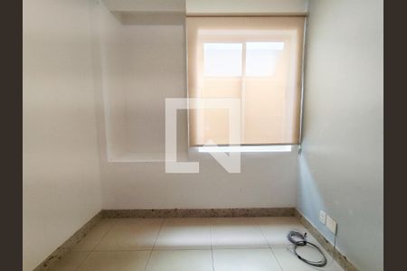 Quarto 01 de apartamento para alugar com 3 quartos, 114m² em Santa Lúcia, Belo Horizonte