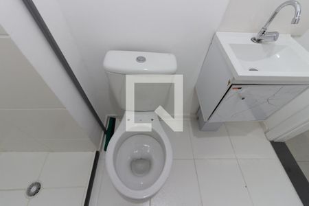 Banheiro de apartamento para alugar com 2 quartos, 42m² em Vila Princesa Isabel, São Paulo