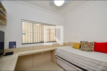 Quarto2 de casa à venda com 3 quartos, 229m² em Santa Efigênia, Belo Horizonte