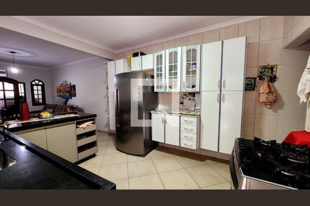 Cozinha de casa à venda com 3 quartos, 171m² em Jardim das Palmeiras, Várzea Paulista