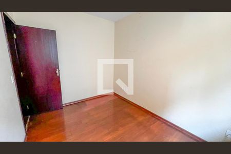 Quarto  de casa à venda com 3 quartos, 165m² em Planalto, Belo Horizonte