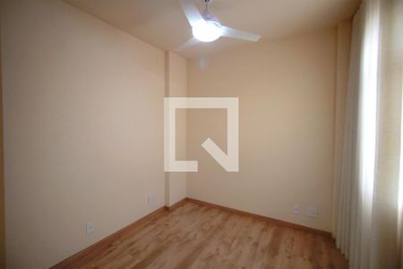 Quarto 2 de apartamento para alugar com 2 quartos, 70m² em Santa Efigênia, Belo Horizonte