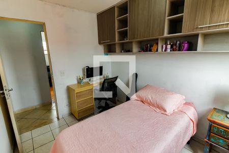 Quarto 1 de apartamento à venda com 2 quartos, 53m² em Parque Pinheiros, Taboão da Serra