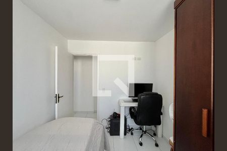 Quarto 1 de apartamento para alugar com 2 quartos, 50m² em Camorim, Rio de Janeiro