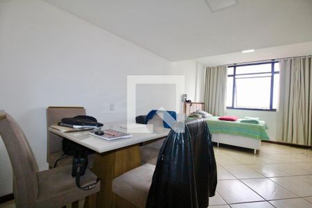 Sala/Quarto de apartamento para alugar com 1 quarto, 40m² em Vitória, Salvador