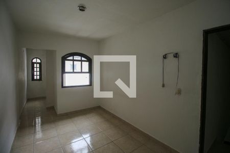 Quarto 1 de casa para alugar com 1 quarto, 69m² em Conjunto Habitacional Aguia de Haia, São Paulo