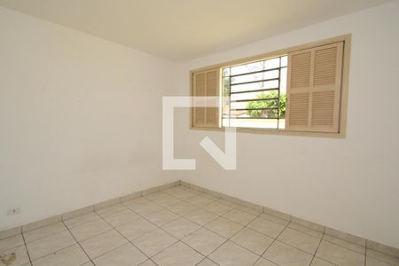 Quarto 1 de casa para alugar com 2 quartos, 150m² em Cidade Dutra, São Paulo