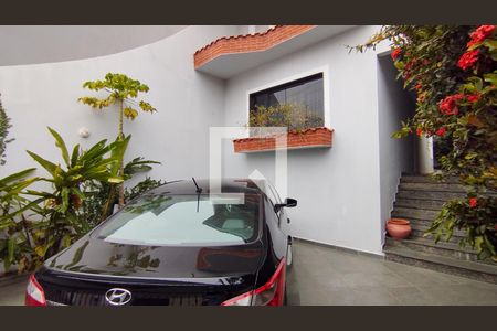 Casa à venda com 223m², 3 quartos e 2 vagas Casa à venda com 223m², 3 quartos e 2 vagasGaragem