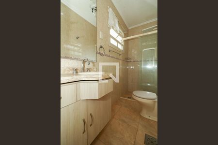 Casa à venda com 200m², 3 quartos e 1 vaga Casa à venda com 200m², 3 quartos e 1 vagaBanheiro