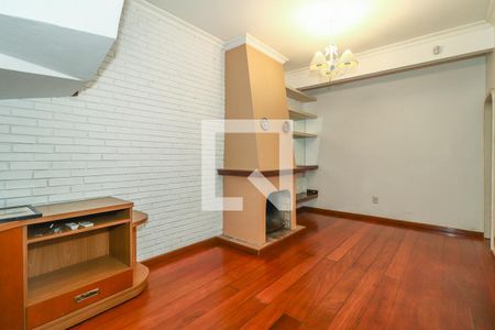 Sala de casa à venda com 3 quartos, 200m² em Rio Branco, Porto Alegre