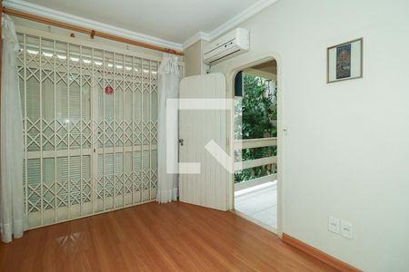 Casa à venda com 200m², 3 quartos e 1 vaga Casa à venda com 200m², 3 quartos e 1 vagaQuarto Suíte