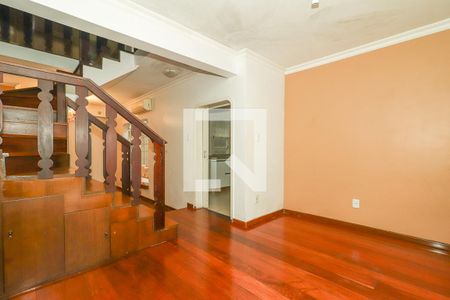 Sala de casa à venda com 3 quartos, 200m² em Rio Branco, Porto Alegre