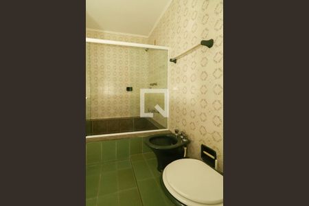 Casa à venda com 200m², 3 quartos e 1 vaga Casa à venda com 200m², 3 quartos e 1 vagaBanheiro da Suíte