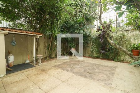 Casa à venda com 200m², 3 quartos e 1 vaga Casa à venda com 200m², 3 quartos e 1 vagaJardim