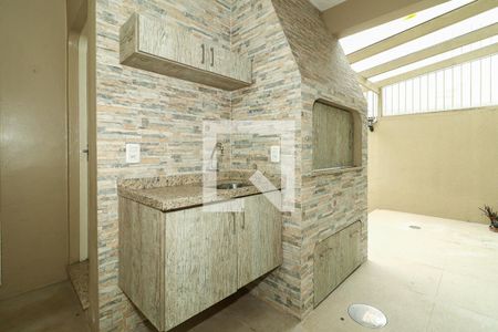 Casa à venda com 200m², 3 quartos e 1 vaga Casa à venda com 200m², 3 quartos e 1 vagaChurrasqueira