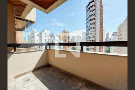 Apartamento à venda com 3 quartos, 130m² em Indianópolis, São Paulo