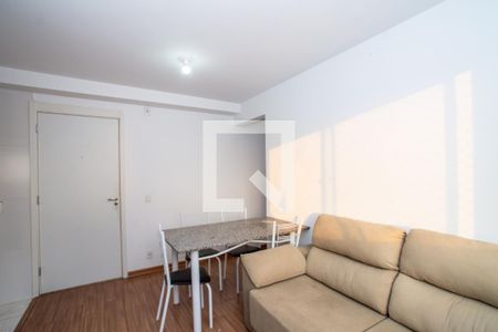 Sala de apartamento para alugar com 2 quartos, 44m² em Jardim Gracinda, Guarulhos