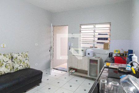 Casa à venda com 59m², 2 quartos e 2 vagasSala/Cozinha