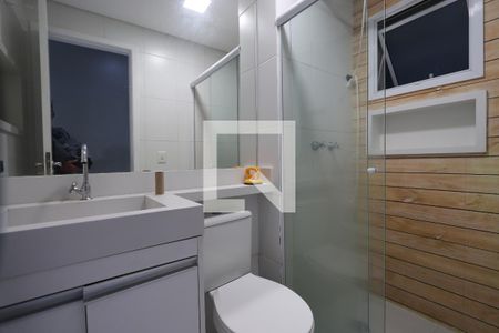 Banheiro de apartamento à venda com 2 quartos, 54m² em Vila Bela, São Paulo