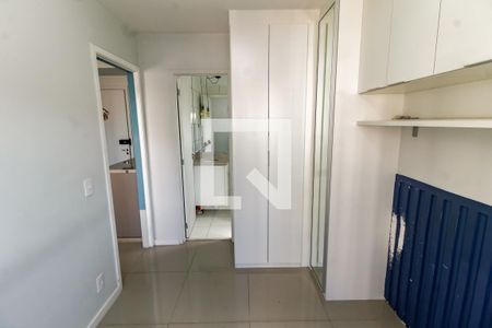 Suíte - armários de apartamento para alugar com 1 quarto, 24m² em Paraisópolis, São Paulo