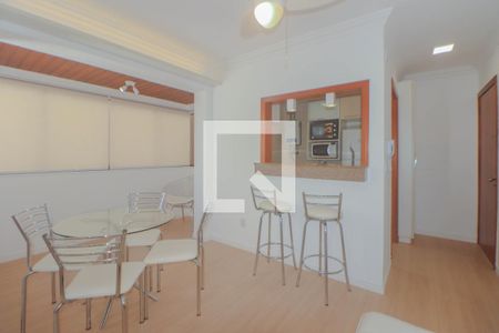 Sala de apartamento para alugar com 1 quarto, 41m² em Passo da Areia, Porto Alegre