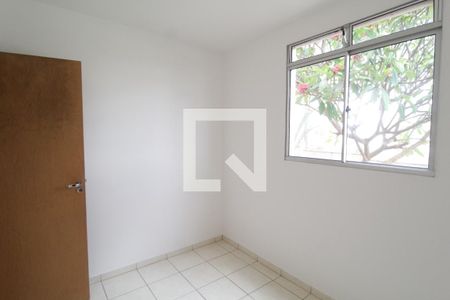 Quarto 1 de apartamento para alugar com 2 quartos, 44m² em Shopping Park, Uberlândia