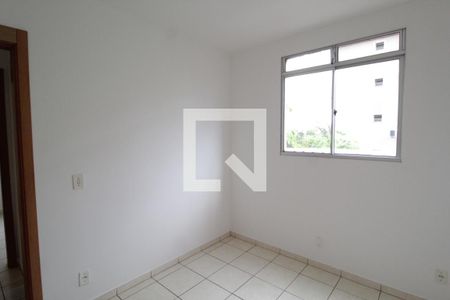 Quarto 2 de apartamento para alugar com 2 quartos, 44m² em Shopping Park, Uberlândia