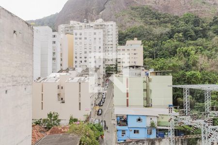 Vista da Sala de apartamento à venda com 2 quartos, 68m² em Copacabana, Rio de Janeiro