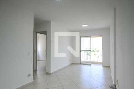 Sala de apartamento à venda com 3 quartos, 67m² em Vila Brasílio Machado, São Paulo