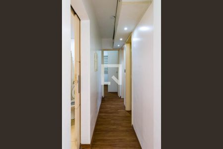 Corredor de apartamento para alugar com 3 quartos, 70m² em Vila Andrade, São Paulo