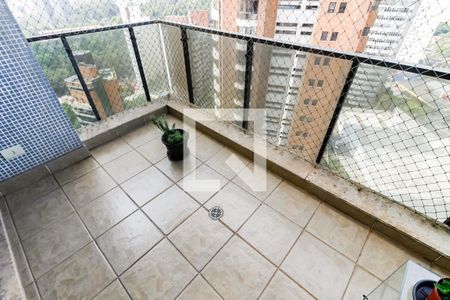 Varanda da Sala de apartamento à venda com 4 quartos, 198m² em Vila Suzana, São Paulo