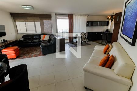 Sala 1 de apartamento à venda com 4 quartos, 198m² em Vila Suzana, São Paulo