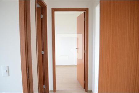 Quarto  de apartamento para alugar com 2 quartos, 48m² em Goiânia, Belo Horizonte