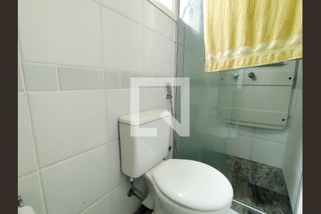 Banheiro de kitnet/studio à venda com 1 quarto, 47m² em Estoril, Belo Horizonte