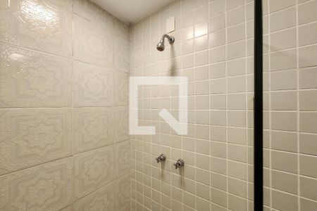 Casa à venda com 600m², 6 quartos e 3 vagas Casa à venda com 600m², 6 quartos e 3 vagasLavabo 2