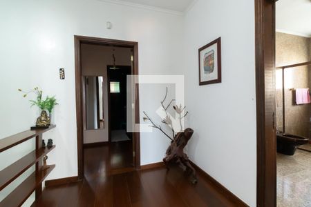 Casa para alugar com 400m², 5 quartos e 5 vagas Casa para alugar com 400m², 5 quartos e 5 vagasHall dos Quartos