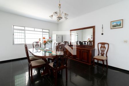 Casa para alugar com 400m², 5 quartos e 5 vagas Casa para alugar com 400m², 5 quartos e 5 vagasSala de Jantar