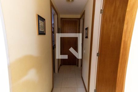 Corredor  de apartamento para alugar com 4 quartos, 150m² em Icaraí, Niterói